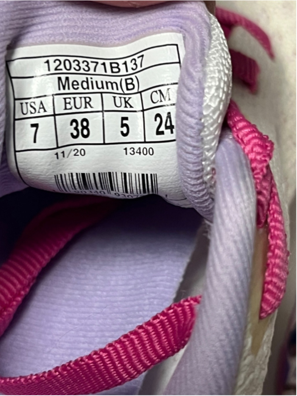 Brooks Revel 4 Pink White Running Shoes Size 7 - Picture 7 of 7